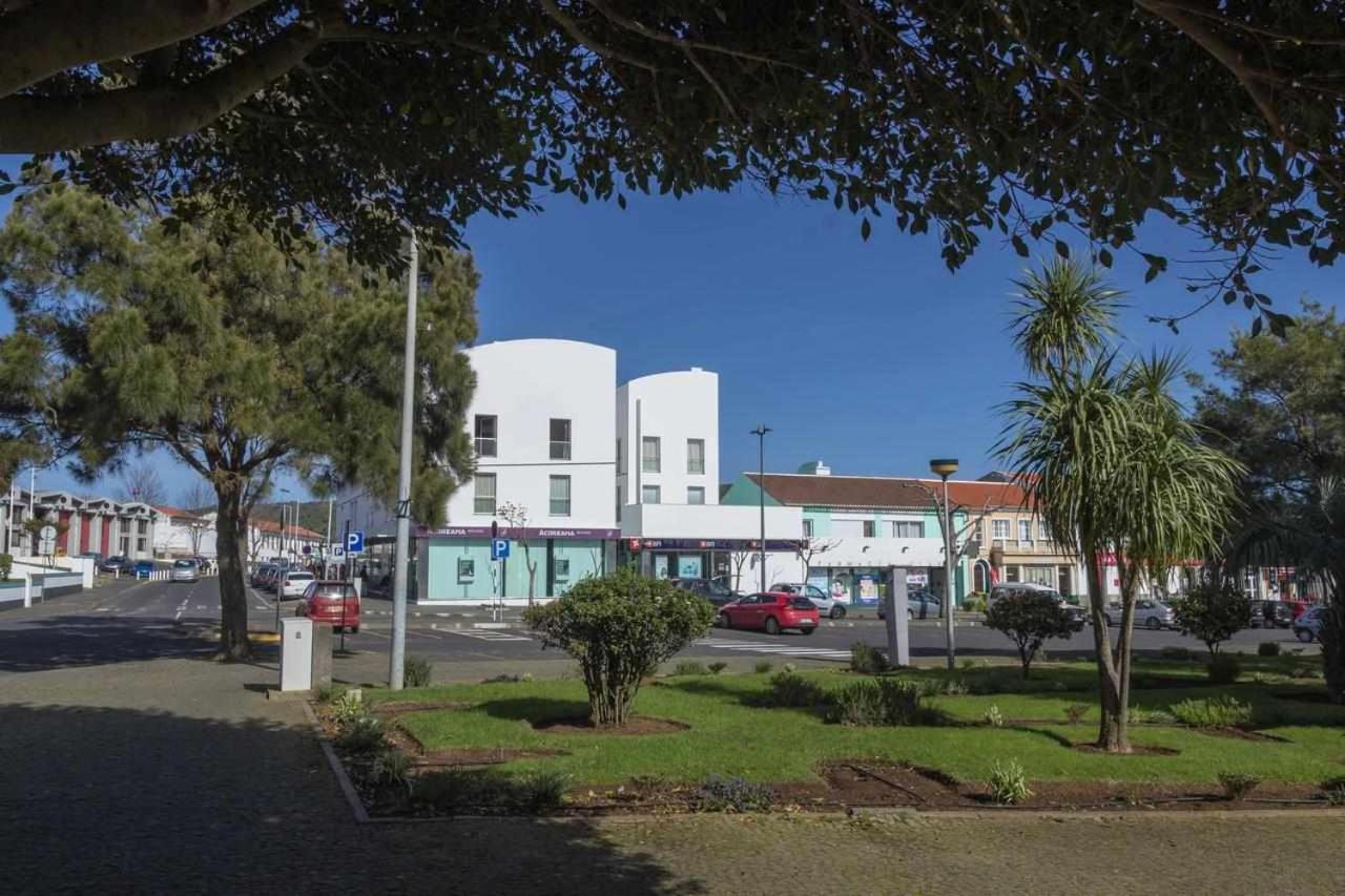 Downtown Praia Da Vitoria Al Exteriér fotografie